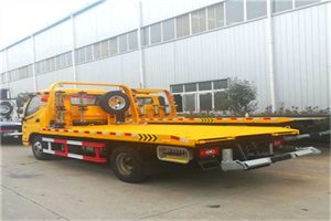 环附近拖车救援搭电